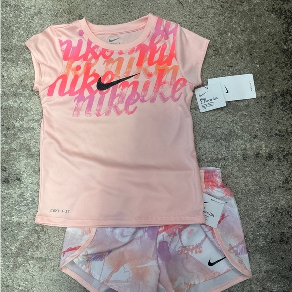 Nike 2 piece set NWT size 6X - Picture 1 of 4